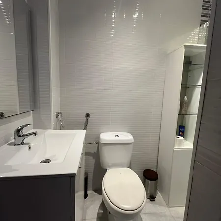 New In Town Principe Real Appartamento Lisbona